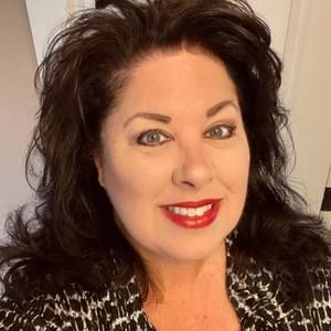 Meet your Posher, Delisa